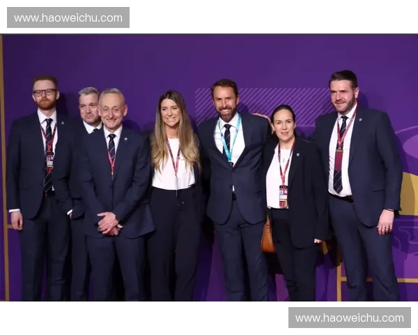 巴西世界杯开幕式璀璨超模引领全球目光聚焦球场盛典